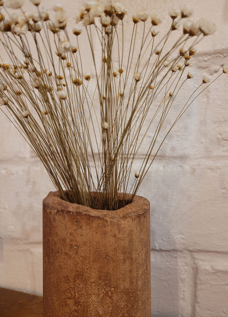 vase en ciment pigment naturel argile